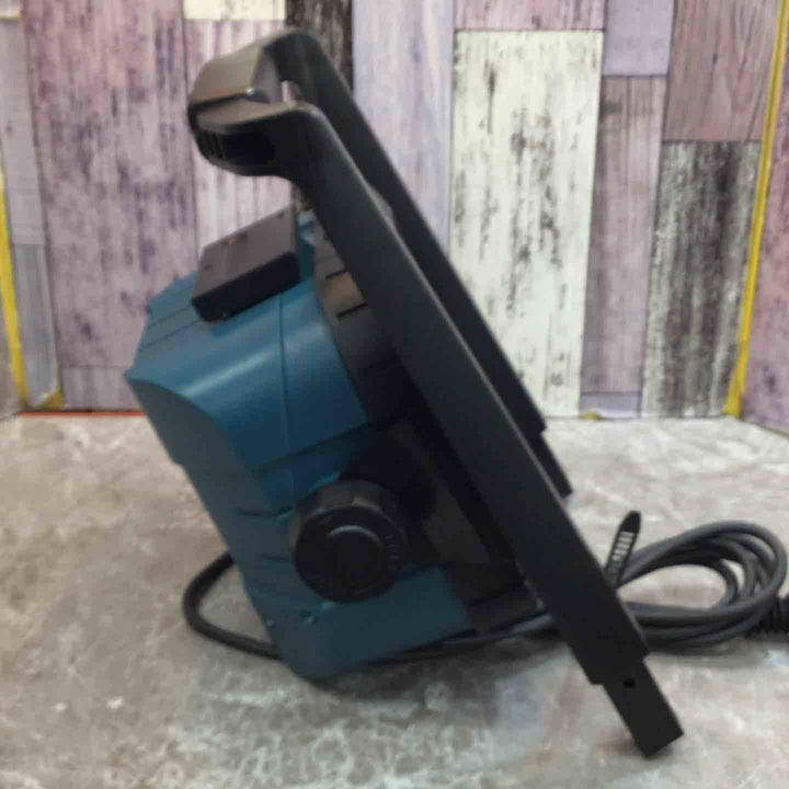 ★マキタ(makita) コードレスLEDスタンドライト ML805【八潮店】