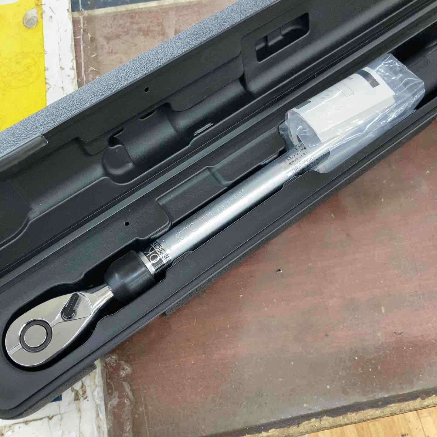 中古品】 KTC ホイールナット専用トルクレンチ WCMPA103 自動車