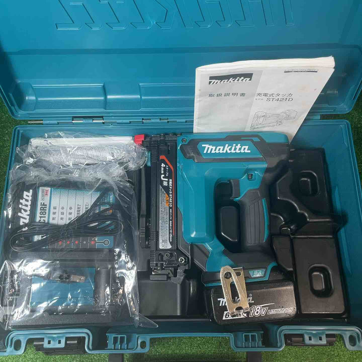 ★マキタ(makita) コードレスタッカ ST421DRG【岩槻店】