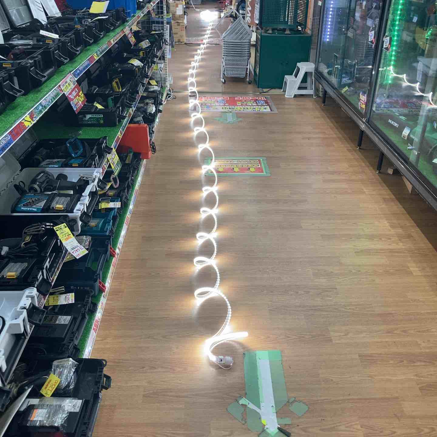 ◇HATAYA LEDテープライト 20ｍ 片面発光タイプ 単体 HLTP-20【岩槻店】 ◇HATAYA LEDテープライト 20m 片面発光タイプ 単体 HLTP-20【岩槻店