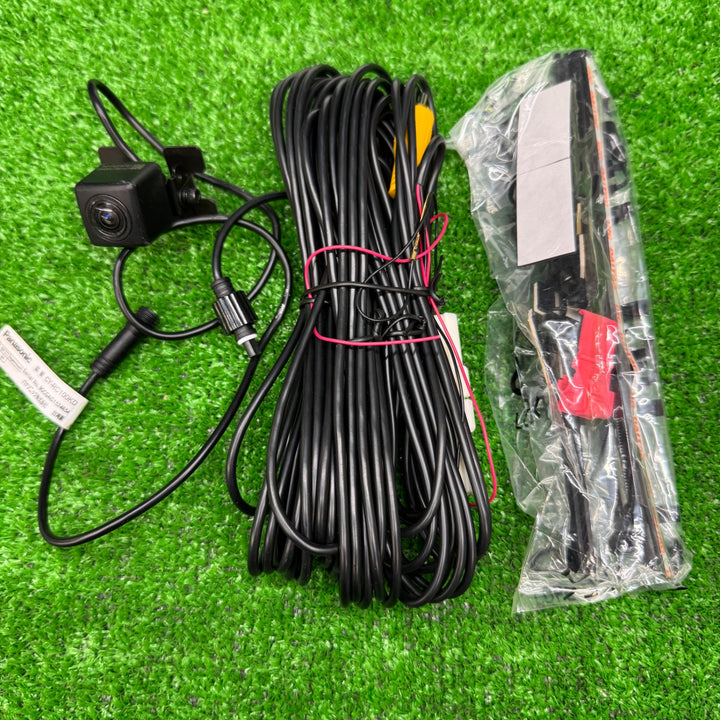 【中古美品】パナソニック(Panasonic) バックカメラ CY-RC100KD【電材館越谷店】