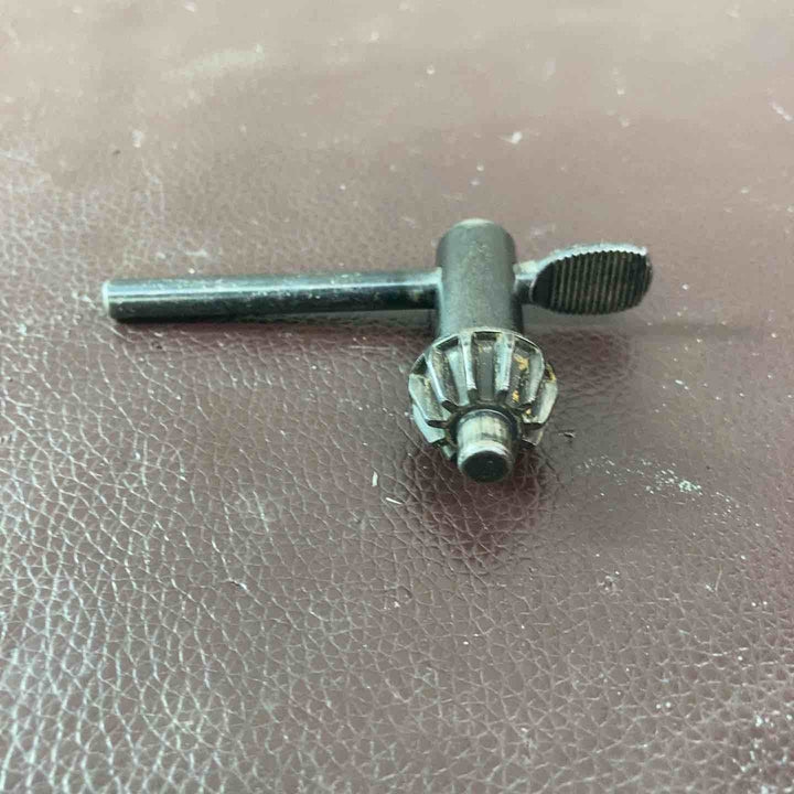 【中古品】マキタ(makita) 卓上ボール盤 TB131【東大和店】