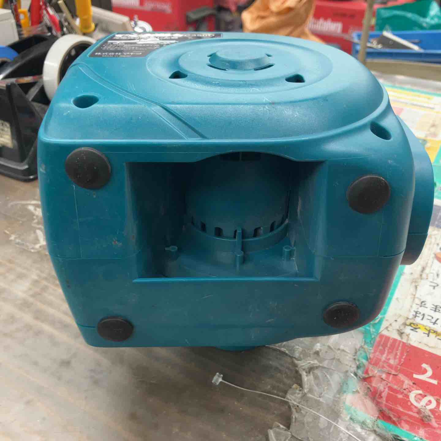 ◇未使用品◇マキタ(makita) コードレス集じん機 VC350DZ　本体のみ◇O◇ITA64VP13G60 マキタ（makita） 【正規店】 集じん機・集塵機 3L 18V 充電式小型集