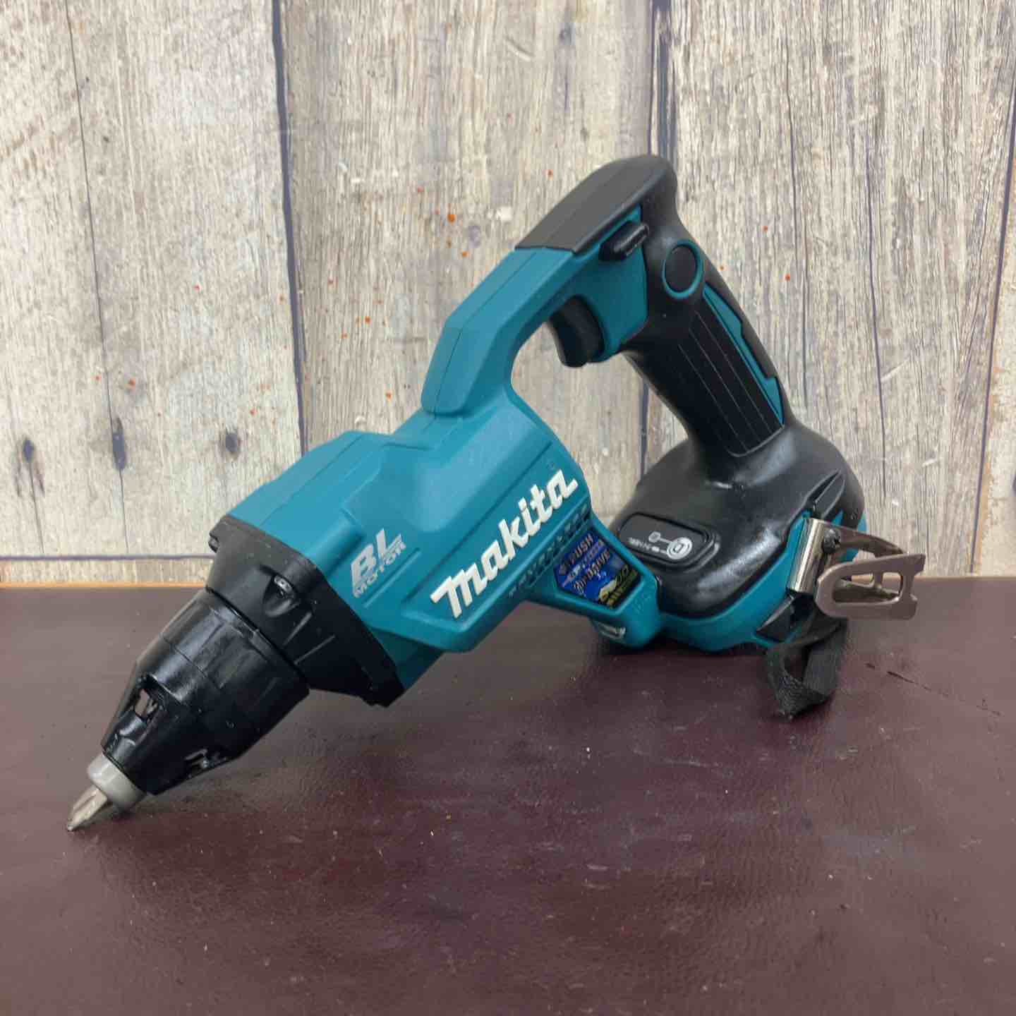 makita オートパックスクリュードライバー　6833 動作品　makita RYOBI 日立工機　hikoki オートパックスクリュードライバー – タグ 