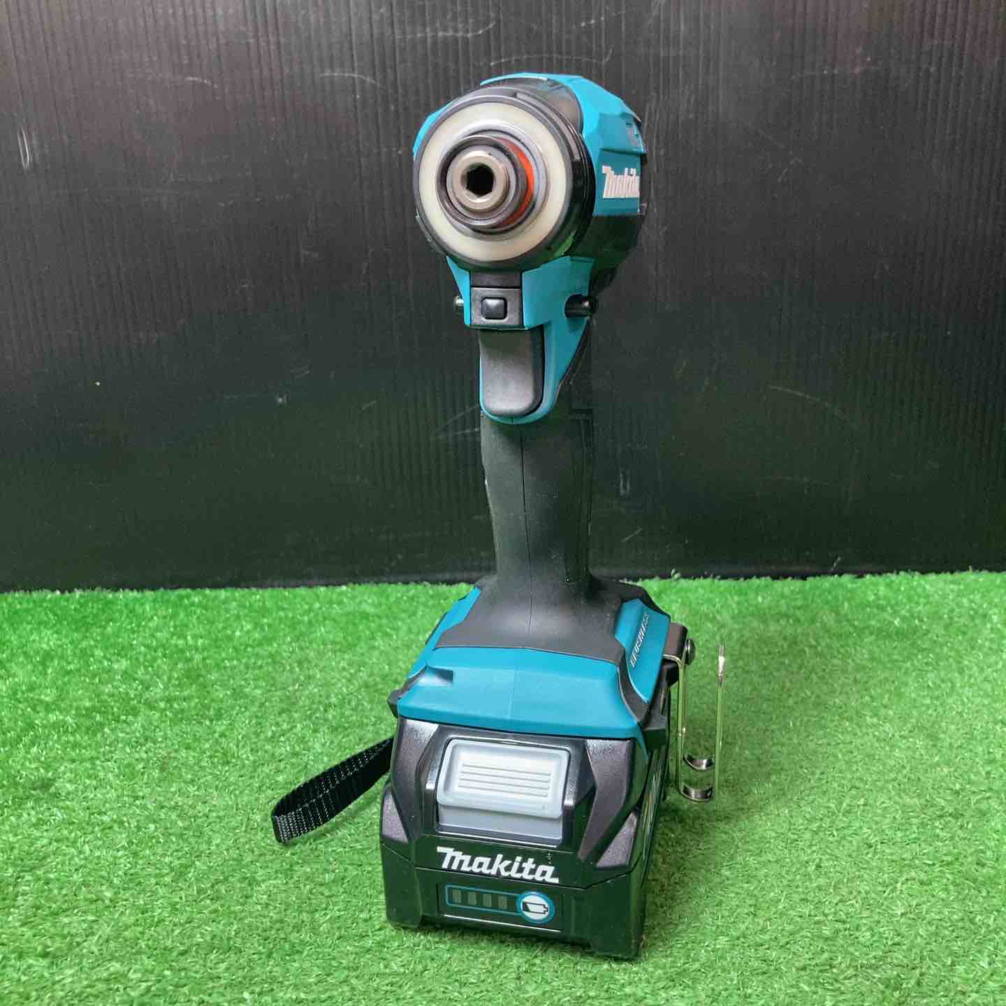 ☆マキタ(makita) 40Vmaxコードレスインパクトドライバー TD005GRDX