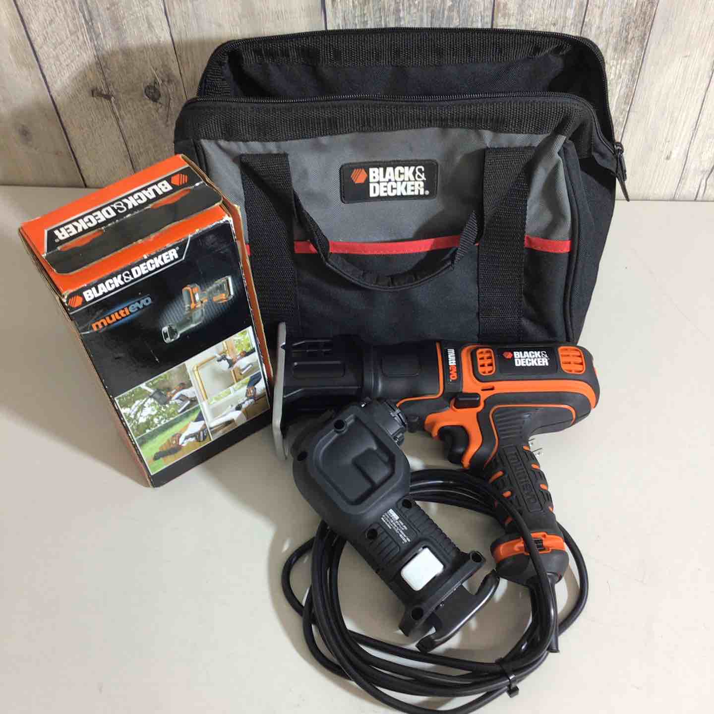 ◇ブラックアンドデッカー コード式ノコギリ EAR800【戸田店】 ◇ブラックアンドデッカー コード式ノコギリ EAR800【戸田店