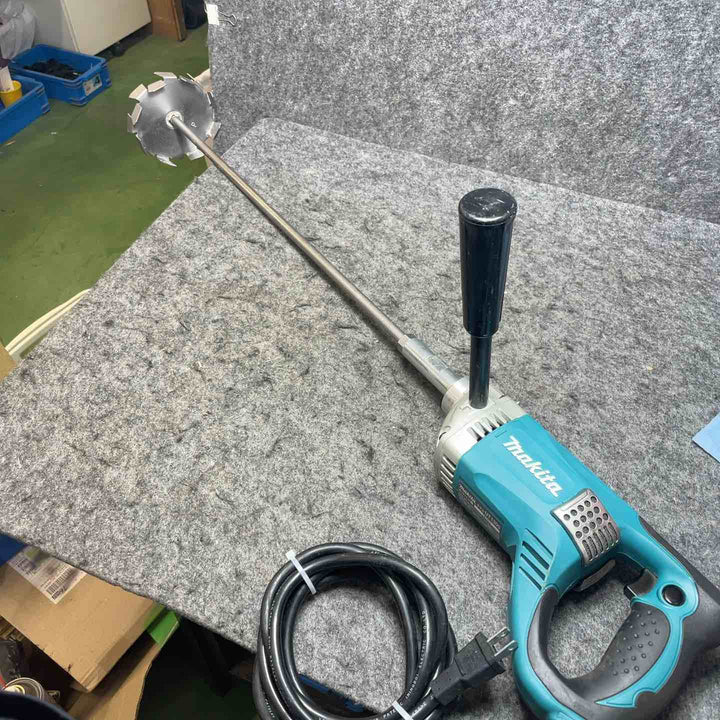 マキタ(makita) コンクリートかくはん機 UT1305 ミキシングプレート付き 【桶川店】