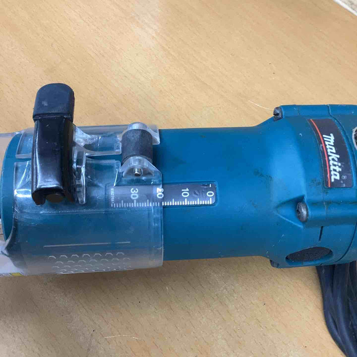 ☆マキタ(makita) 電子トリマ 3707FC【越谷店】