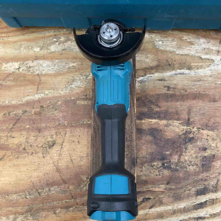 ☆マキタ(makita) 100mmコードレスディスクグラインダ GA404DZN (GA404DN)【柏店】