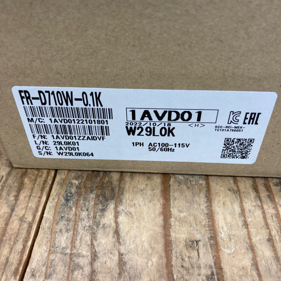 〇三菱電機（制御） インバーター FR-D710W-0.1K【所沢店】