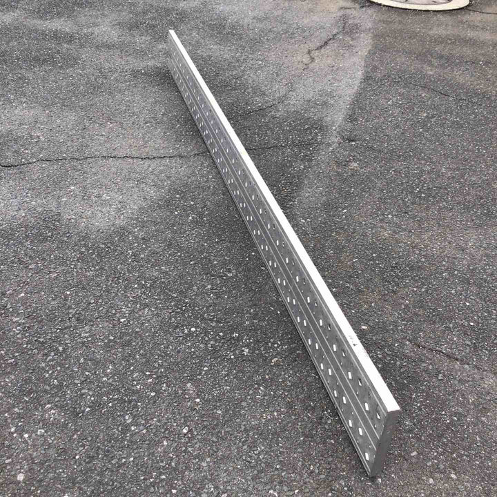 【現状品 / 店頭受取り限定】 ピカ/Pica 3mアルミ足場板 STLR-324 【鴻巣店】