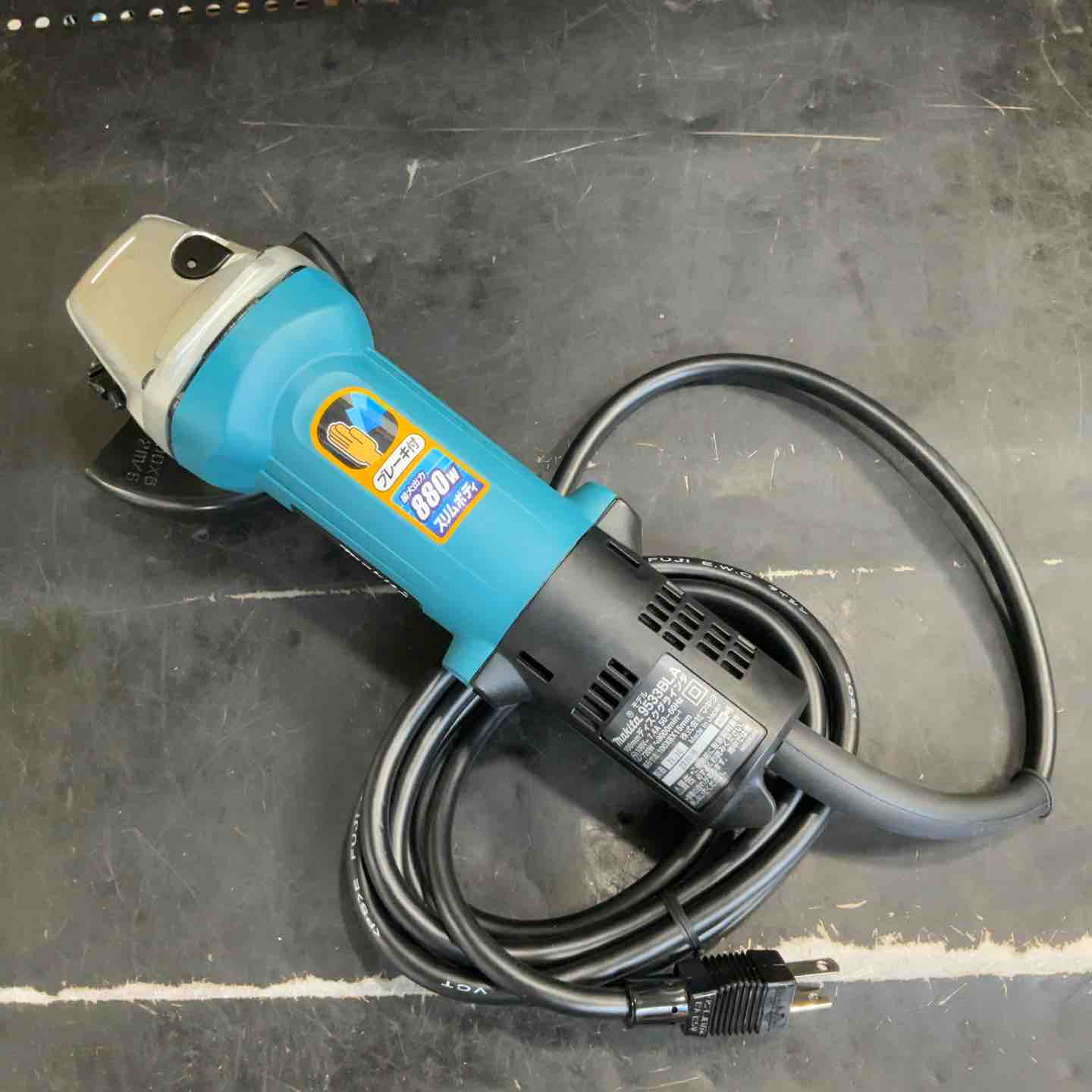 ☆マキタ(makita) ディスクグラインダ 低速高トルク ブレーキ付 ☆マキタ(makita) ディスクグラインダ 低速高トルク ブレーキ付