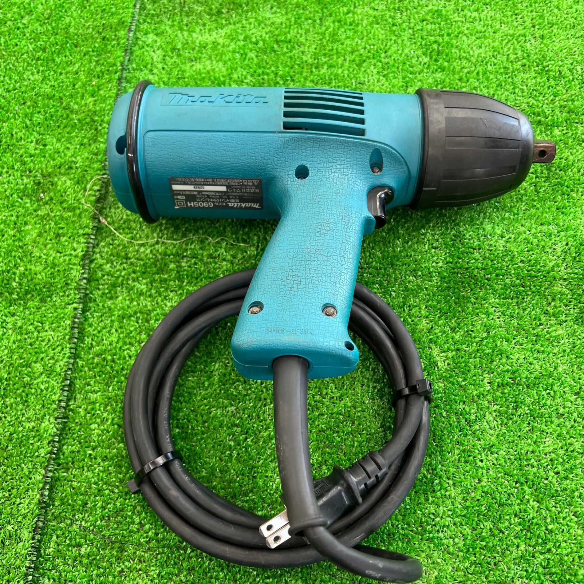 専用出品 ☆マキタ(makita) インパクトレンチ 6905H ☆マキタ(makita