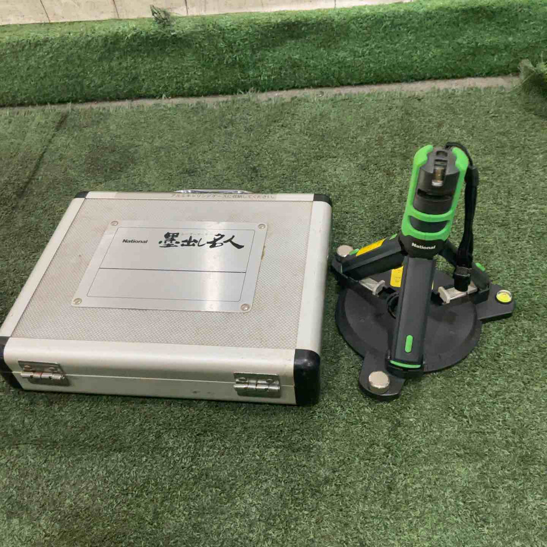 ◇パナソニック(Panasonic) レーザー墨出し器 墨出し名人 十字・地墨 BTL1100G 動作確認済【川口店】