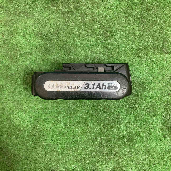 【中古品】パナソニック 充電スティッククリーナーEZ37A3デュアル(14.4V/18V対応)45W(18V使用時) EZ37A3LJ1F-W【岩槻店】