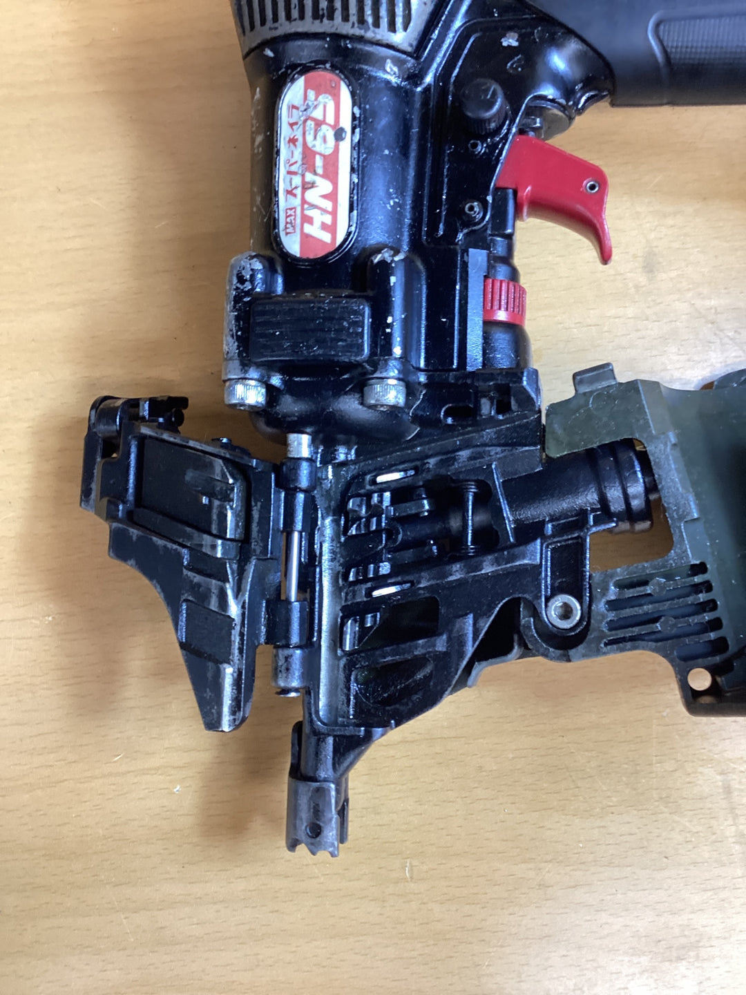 ◇マックス(MAX) 高圧エア釘打ち機 HN-65【越谷店】