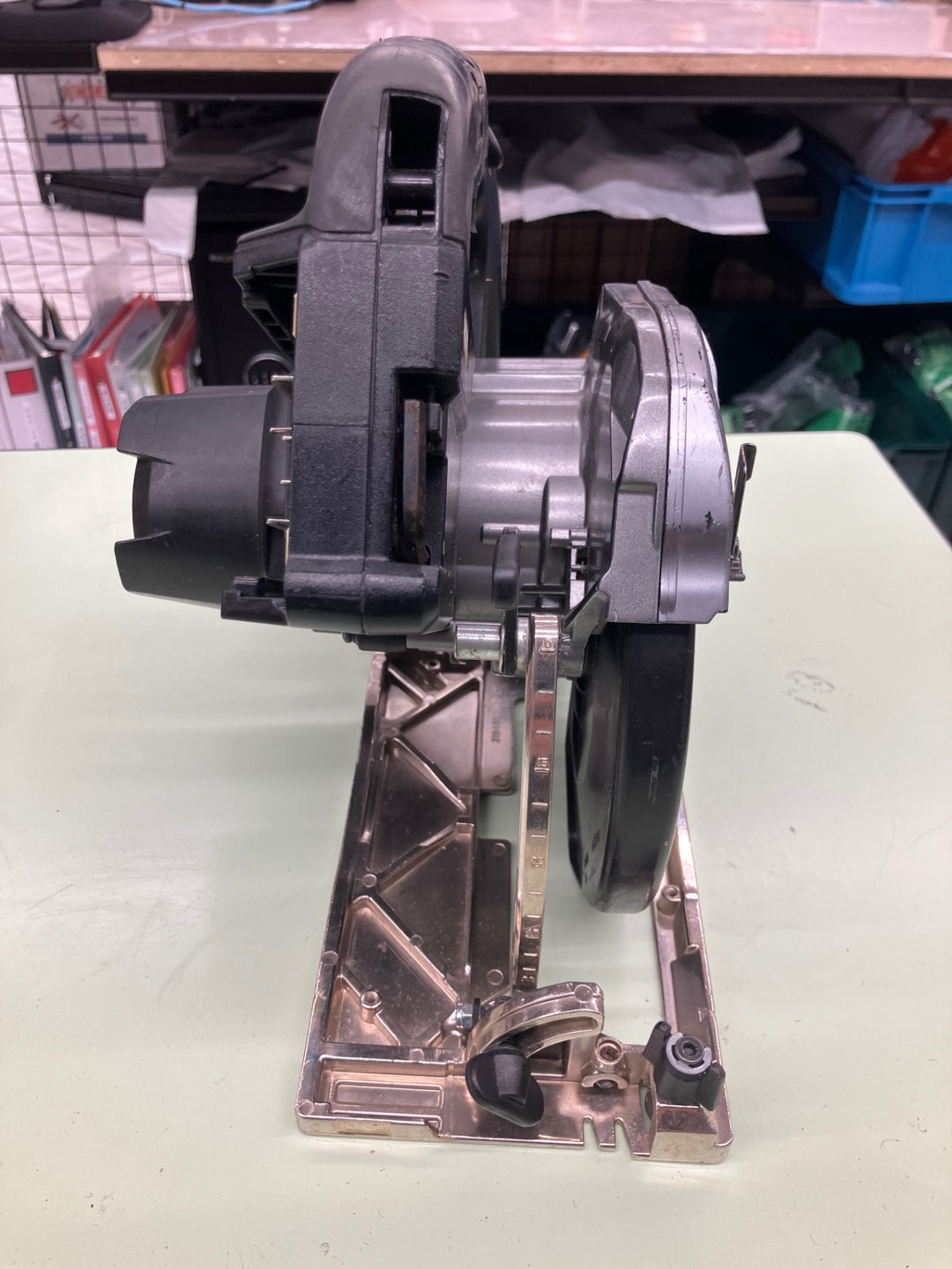 ★マキタ(makita) コードレス丸のこ HS001GZB【越谷店】