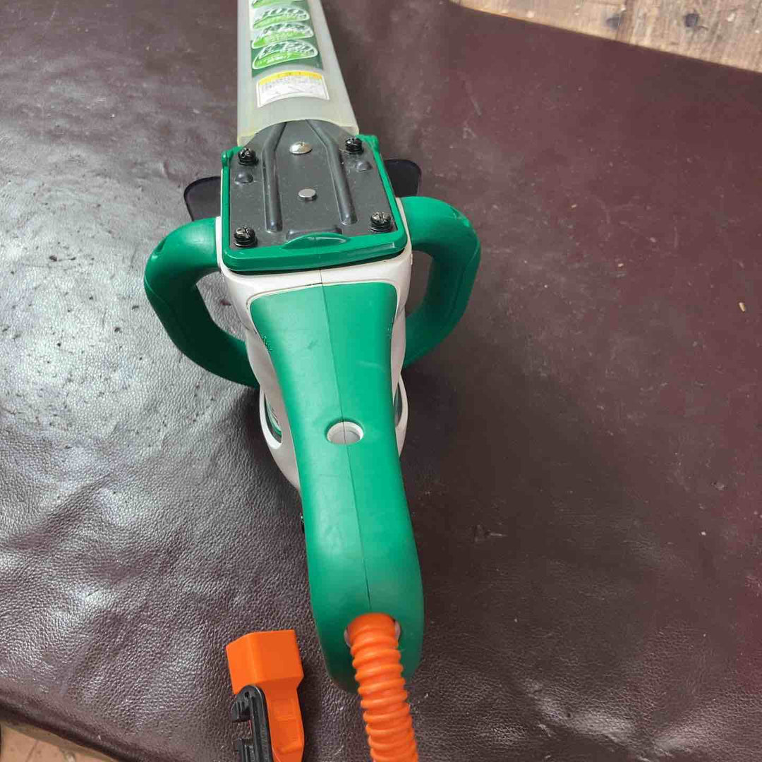 【中古品】◇マキタ 生垣バリカン AC100V 刈込幅300mm 特殊コーティング刃 グリーン MUH305G【東大和店】