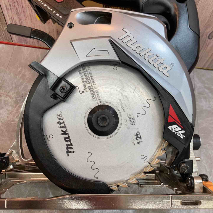 【中古品】★マキタ(makita) コードレスマルノコ HS007GZB【八潮店】