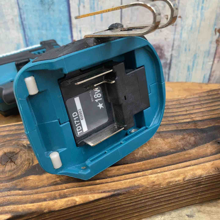 【中古品】★マキタ(makita) コードレスインパクトドライバー TD171DRGX 18V フルセット【柏店】