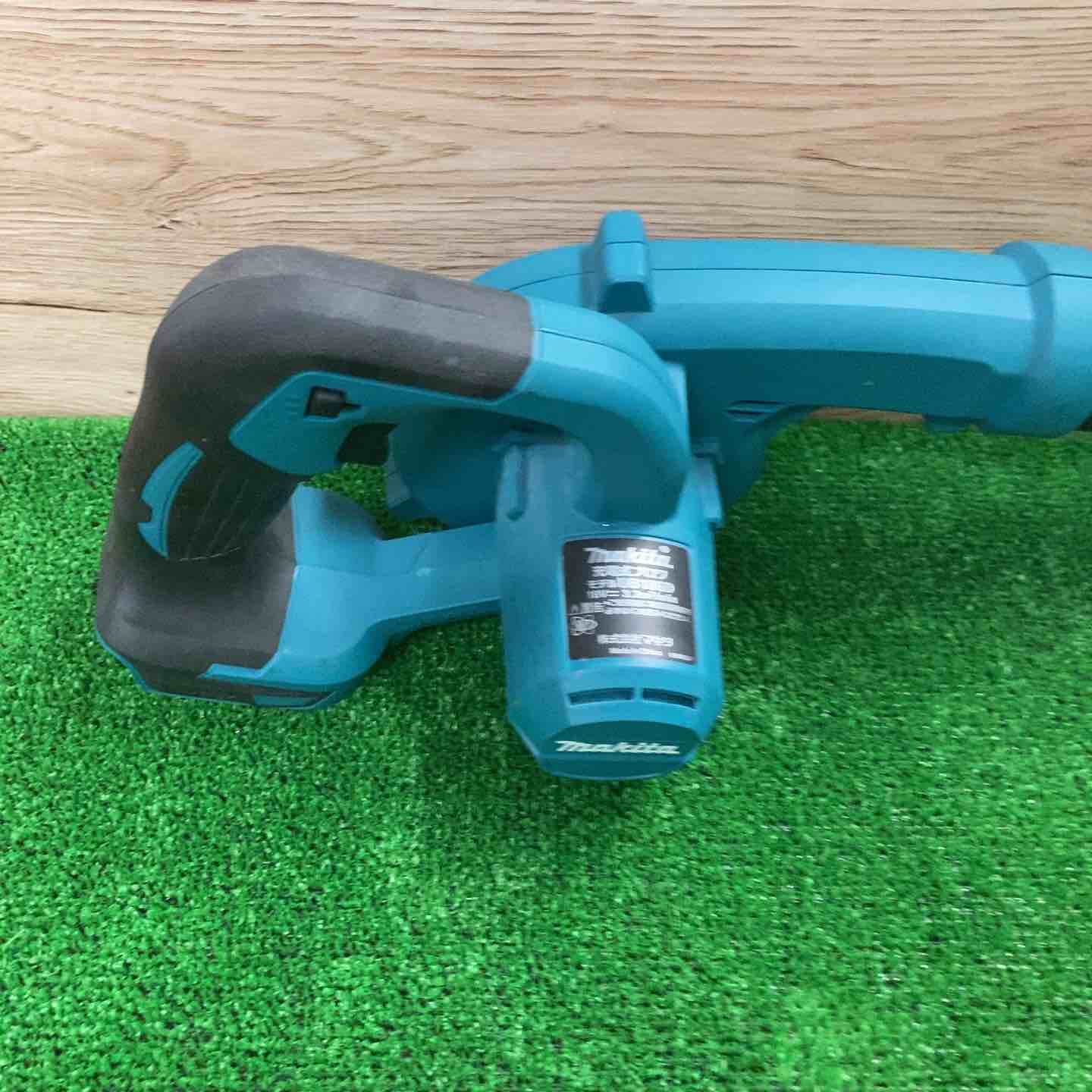 マキタ(Makita) 充電式ブロワ 18V バッテリ・充電器別売 UB186DZ【町田