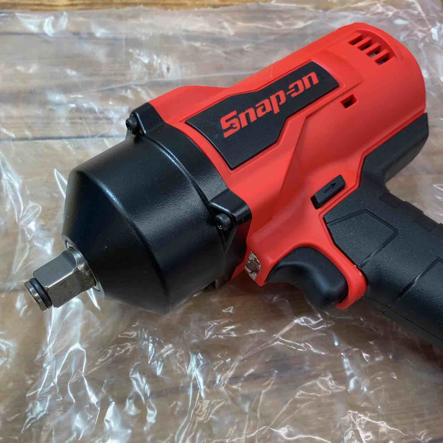 未使用(店頭展示品)】 スナップオン(Snap-on) 18V 充電式インパクト