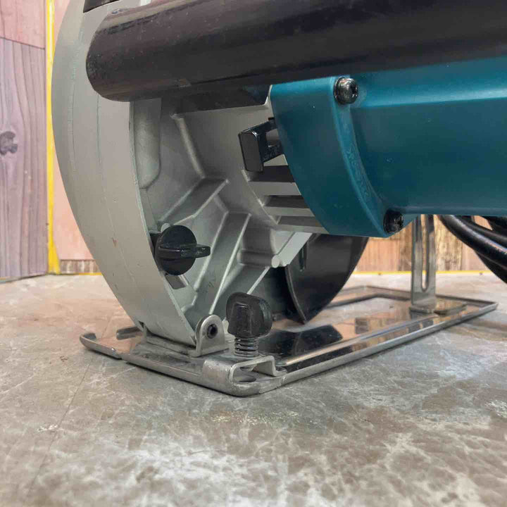 ◇マキタ(makita) 185mm チップソーカッタ 4130N【八潮店】