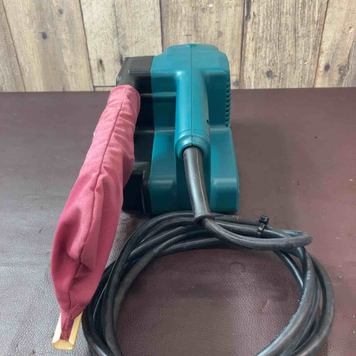【中古品】マキタ(makita) ベルトサンダ 吸塵装置式 76mm 9911 100V サンダー【東大和店】