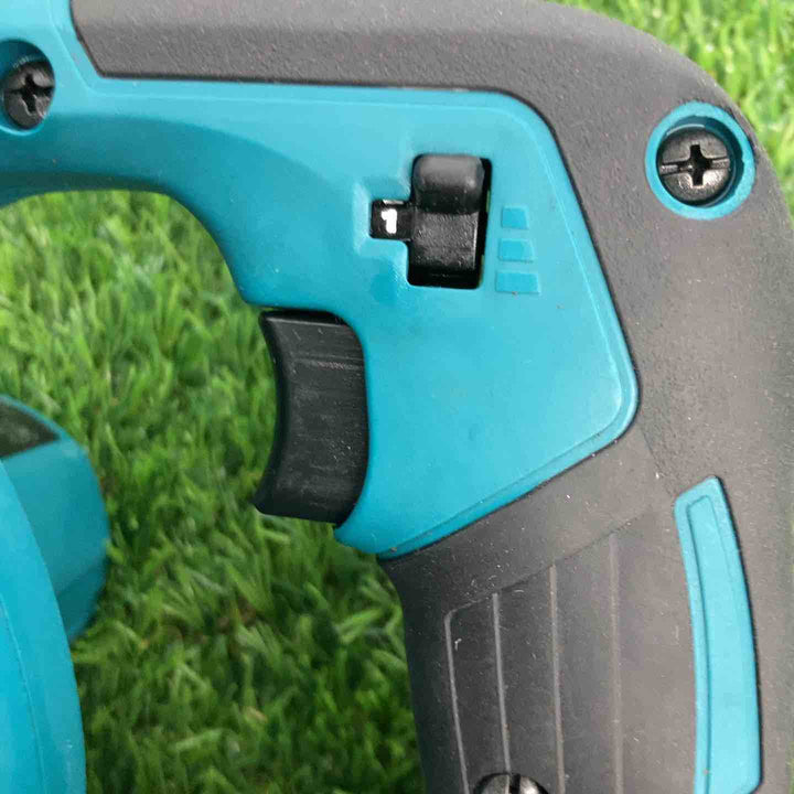 ★マキタ(makita)  18V コードレスブロワ UB185DZ 本体のみ【戸田店】