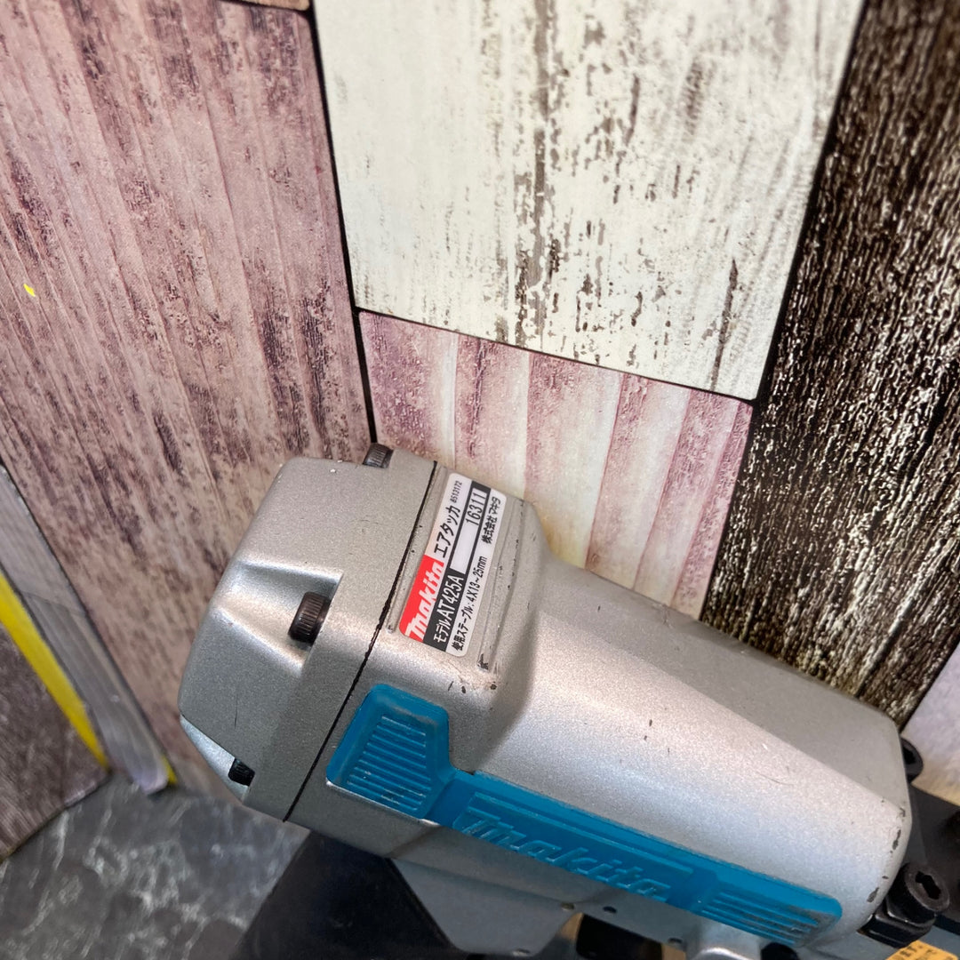 ★マキタ(makita) 常圧エアタッカ AT425AK【八潮店】