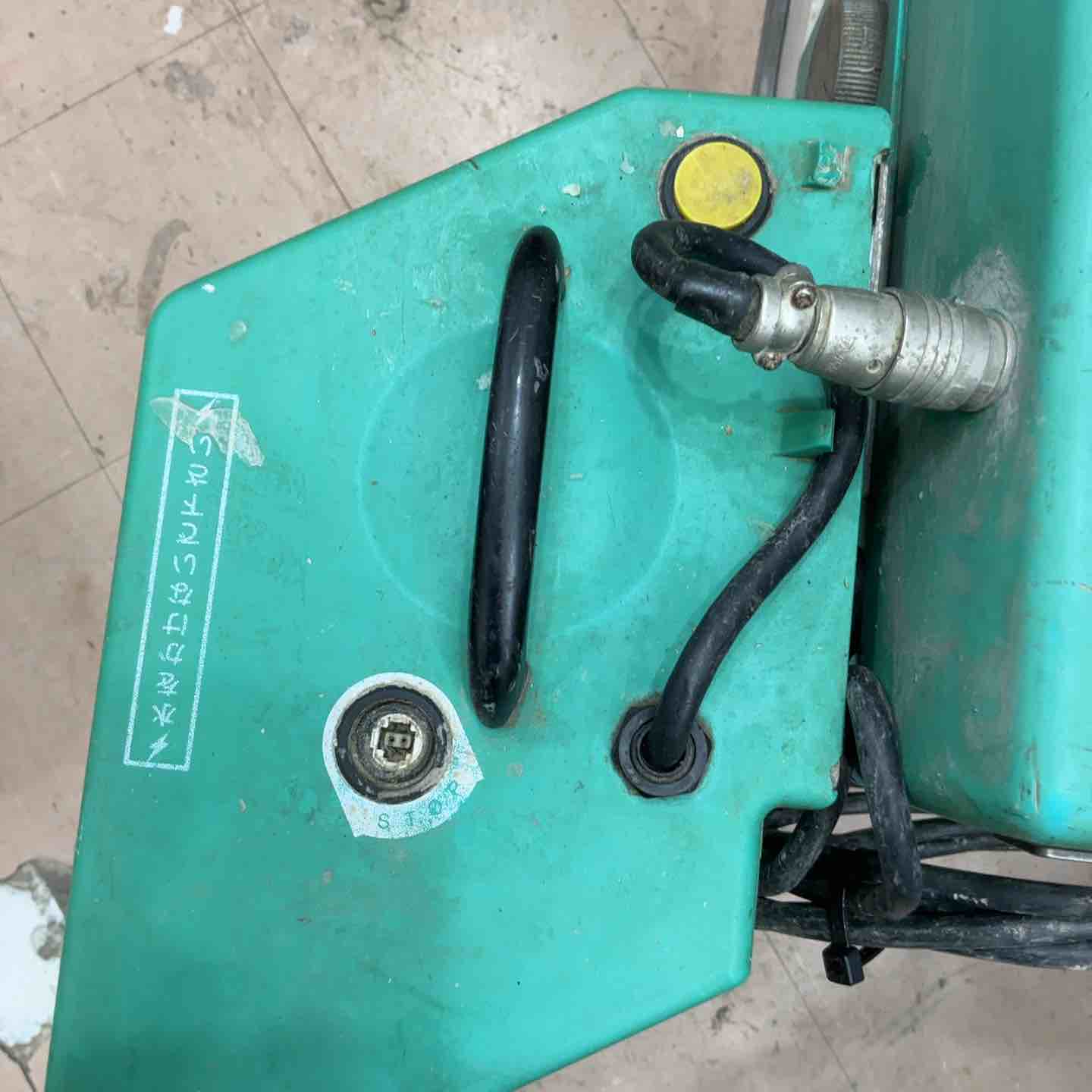 極東 Prime-S 糊付け機【船橋馬込店】【店頭取引限定】【中古】管理番号：IT7S43CSSNZK 店頭受取り限定】KLASS/旧:極東産機 極東 糊付機 Prime-S プライムS