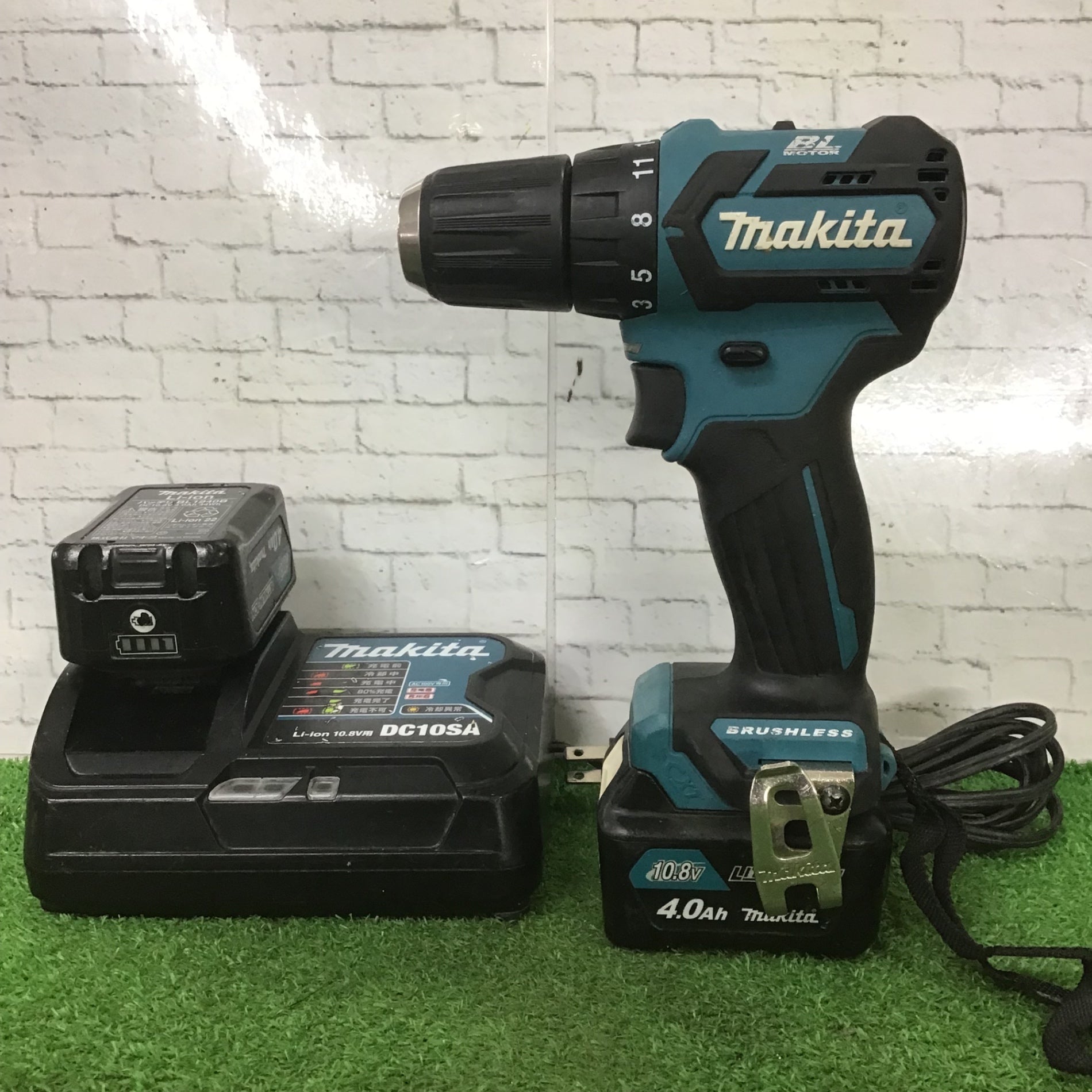 マキタ(makita) DF332DSMX コードレスドリルドライバー【船橋馬込店】【店頭取引限定】【中古】管理番号：ITUAASXRNHKE ☆マキタ(makita) コードレスドリルドライバー DF332DSMX【町田店