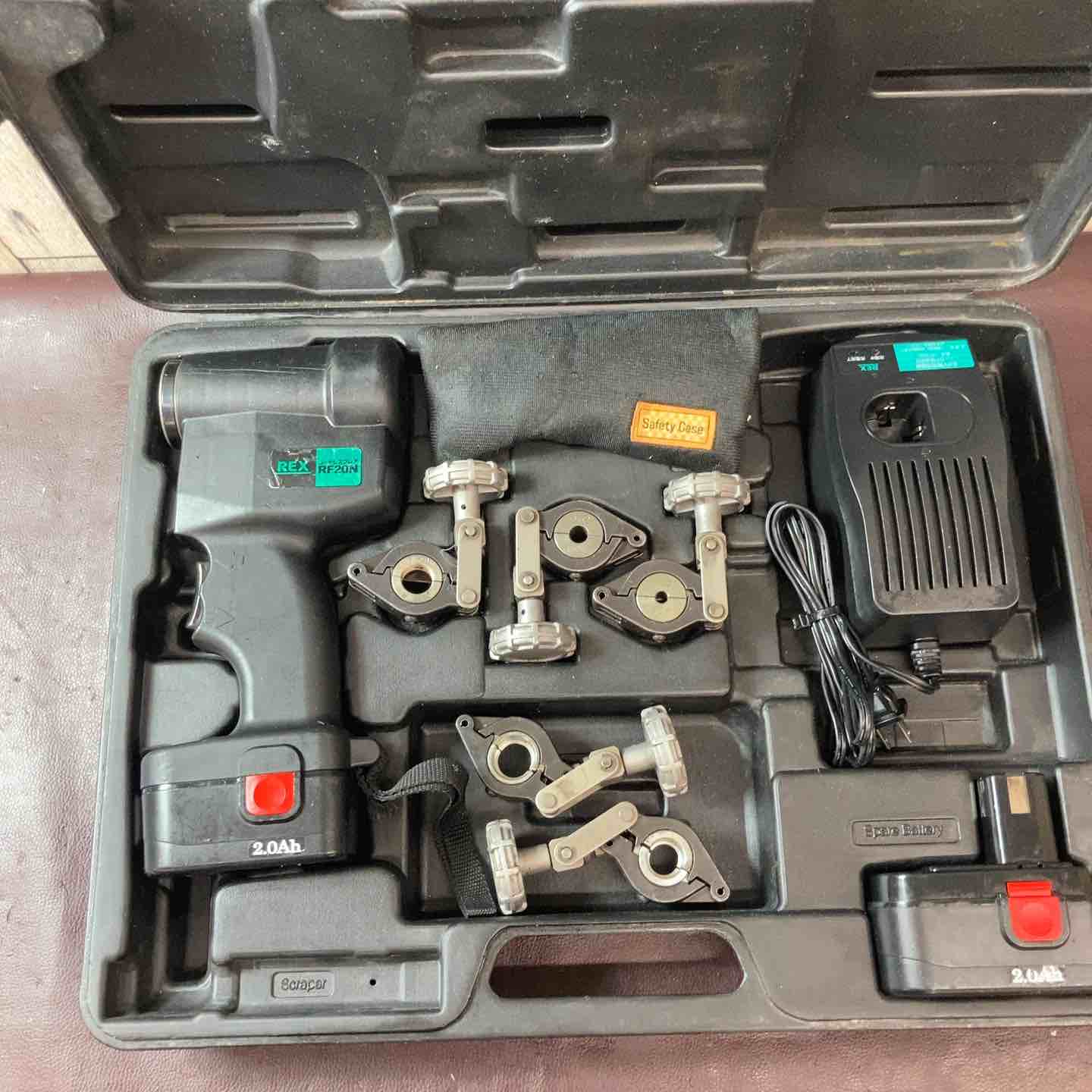 中古品】レッキス(REX) コードレスフレア RF20N クランプ多数付属