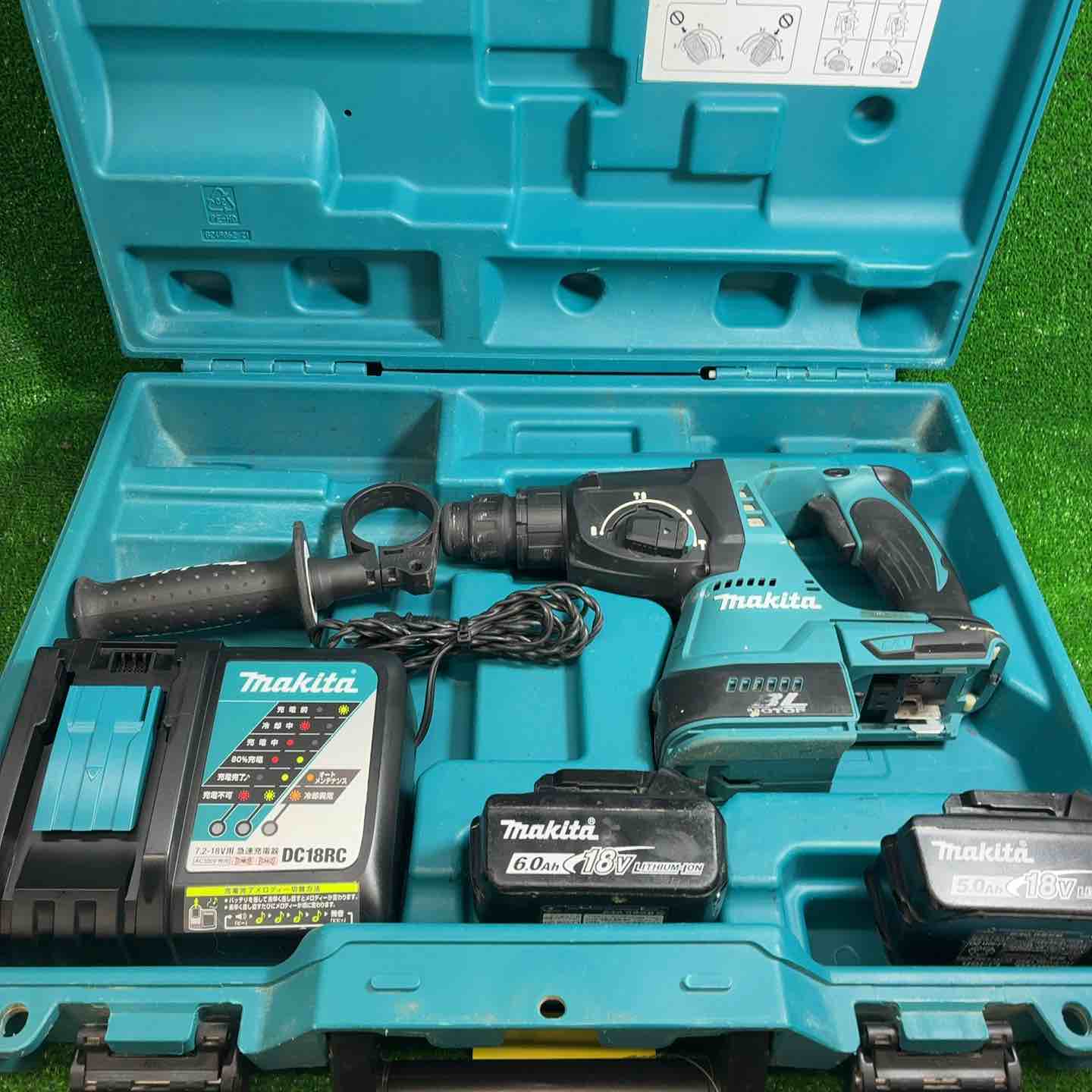 マキタ HR244DRGX 充電式ハンマドリル【野田愛宕店】【店頭取引限定】【中古】管理番号：ITO46ETLD9PC マキタ HR244DRGX 24mm 充電式ハンマードリル 18V-6.0Ah ウエダ金物