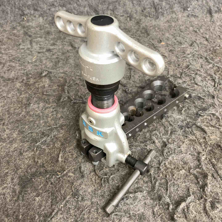 【中古品】 文化貿易工業(BBK) クイックハンドル ラチェット式 フレアツール 900-FN 【鴻巣店】