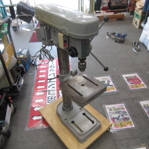 【店頭受取り限定】 【一部破損あり】 日立 卓上ボール盤 100V仕様 モデル：B13SH【川崎店】