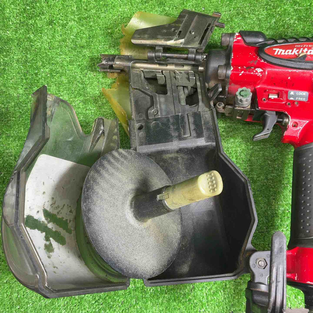 【中古品】 マキタ (makita) 高圧エア釘打ち機 AN711H 【藤沢店】