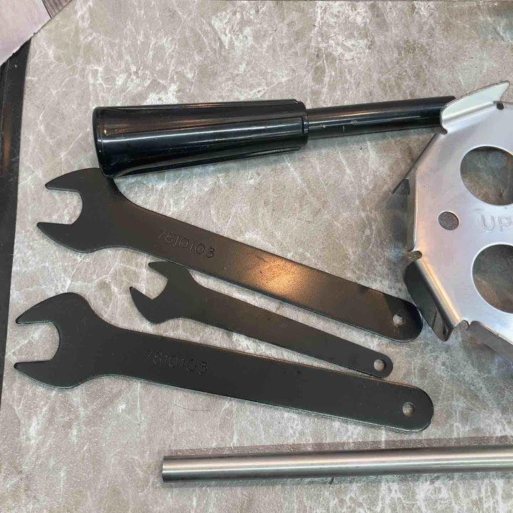 ☆マキタ(makita) コンクリートかくはん機 UT1305【八潮店】