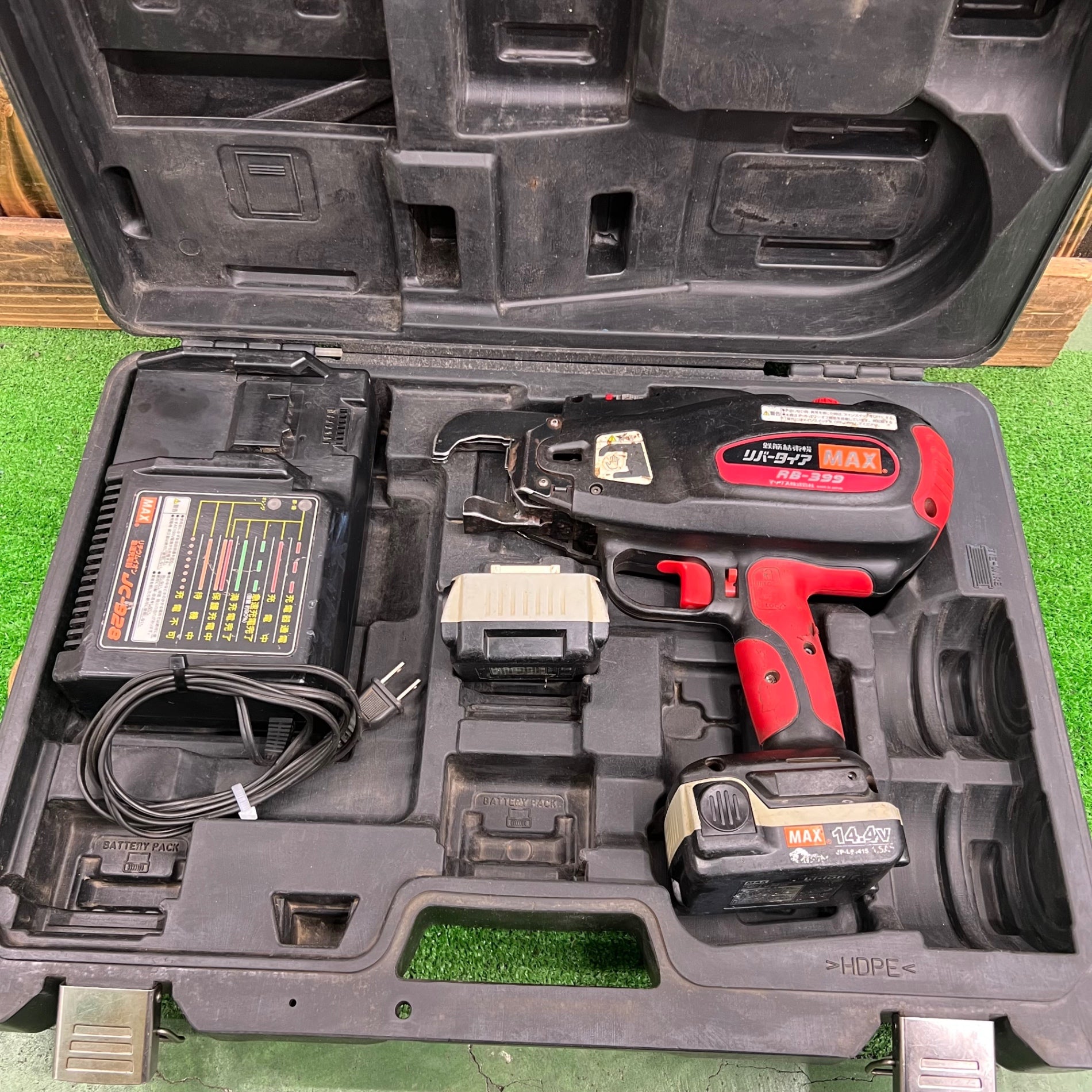 ☆マックス(MAX) 鉄筋結束機 リバータイア RB-399-B2C 動作不良品