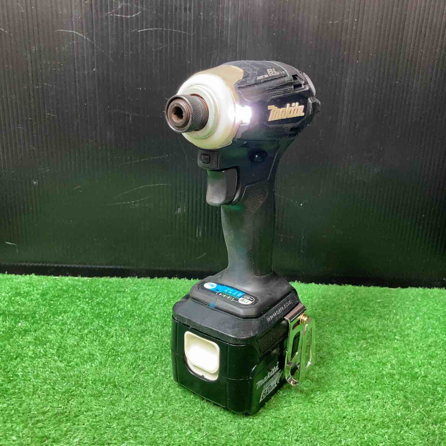 ☆マキタ(makita) コードレスインパクトドライバー TD162DRGXB【岩槻店