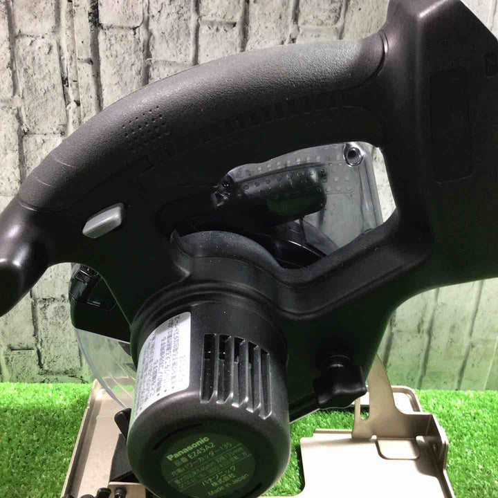 ◇パナソニック(Panasonic) コードレスチップソーカッター EZ45A2XーB 本体 黒【川口店】