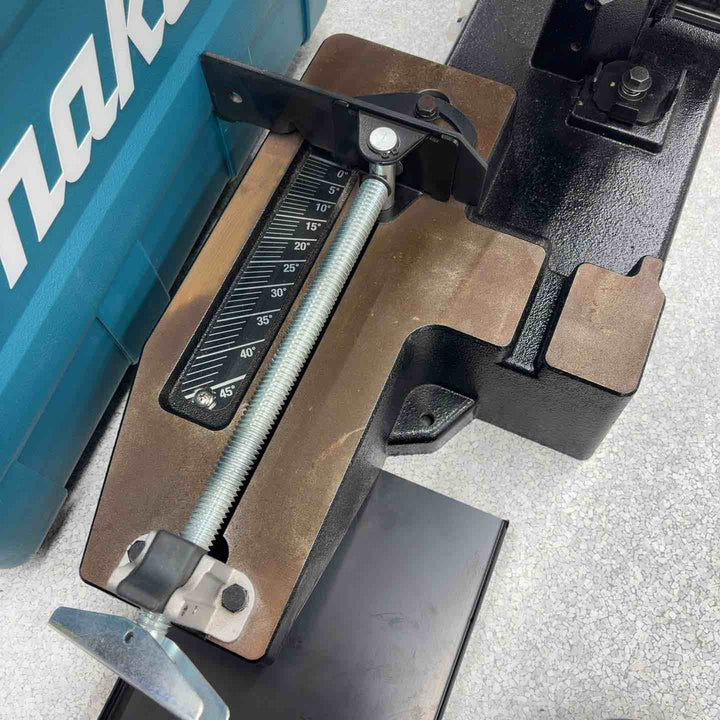 ★【スタンド付き】 マキタ(makita) コードレスバンドソー PB001GZ【八潮店】