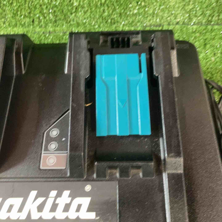 ★マキタ(makita) 2口急速充電器 DC18RD【川崎店】