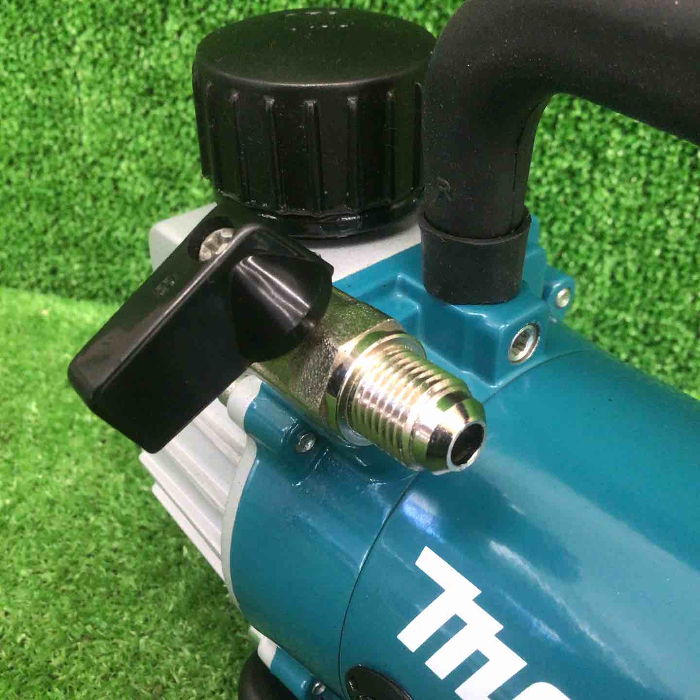 中古品】 マキタ/makita コードレス真空ポンプ VP180DZ 【鴻巣店