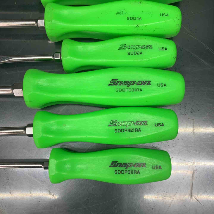 ◇Snap-on (スナップオン) 旧グリップ ドライバーセット 限定品 グリーン 緑 SDDX70AG【川越店】