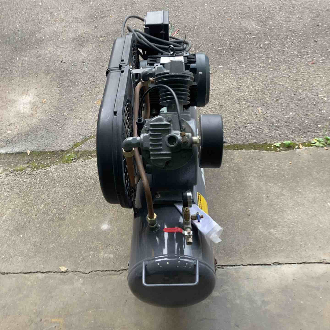 【店頭受取り限定】◇アネスト岩田(iwata) レシプロコンプレッサー TLP37EF-10 三相200V 50Hz 5馬力【所沢店】