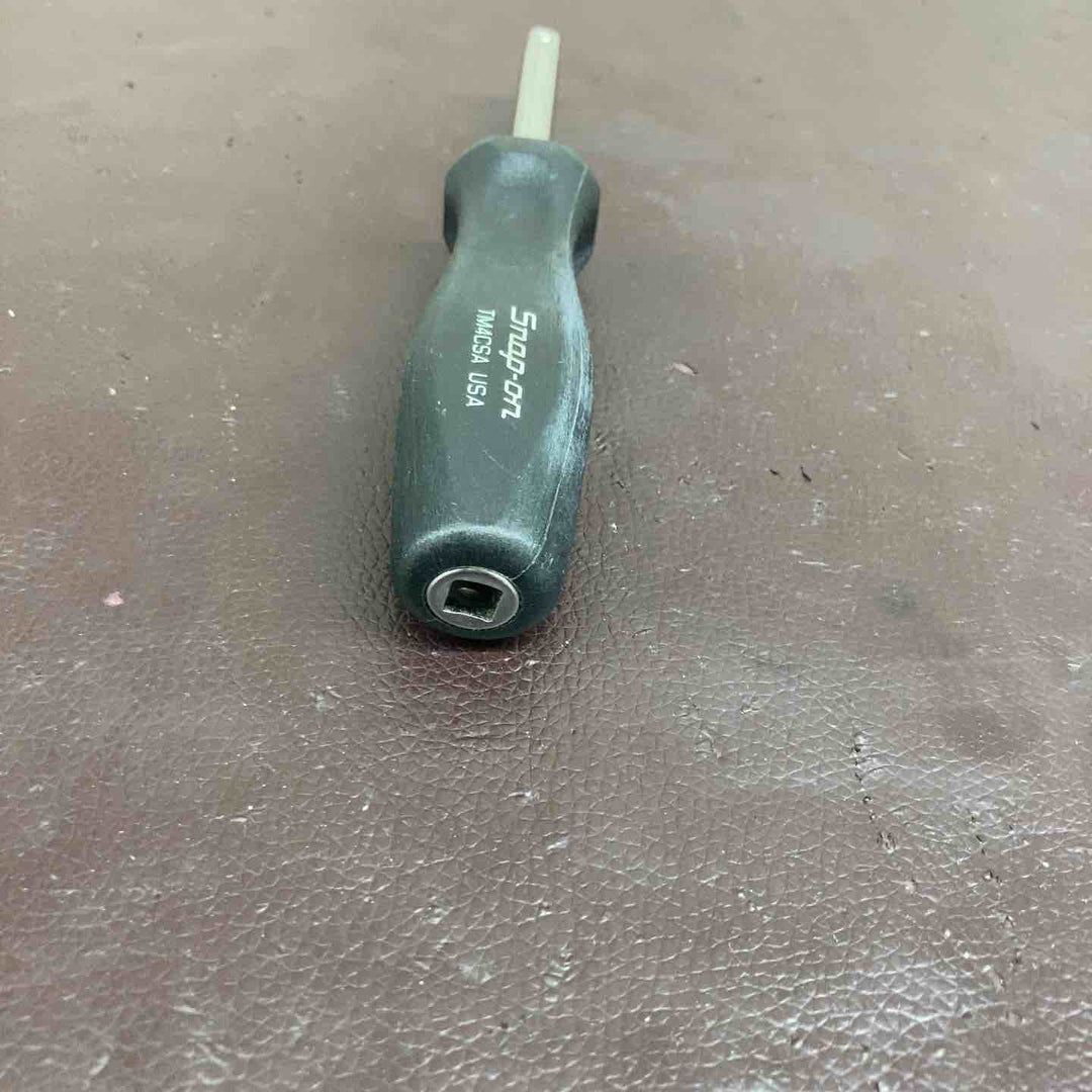 【中古品】 スナップオン(Snap-on) 1/4ドライブ6スタンダードシャンクドライバー ブラック TM4CSA  【東大和店】