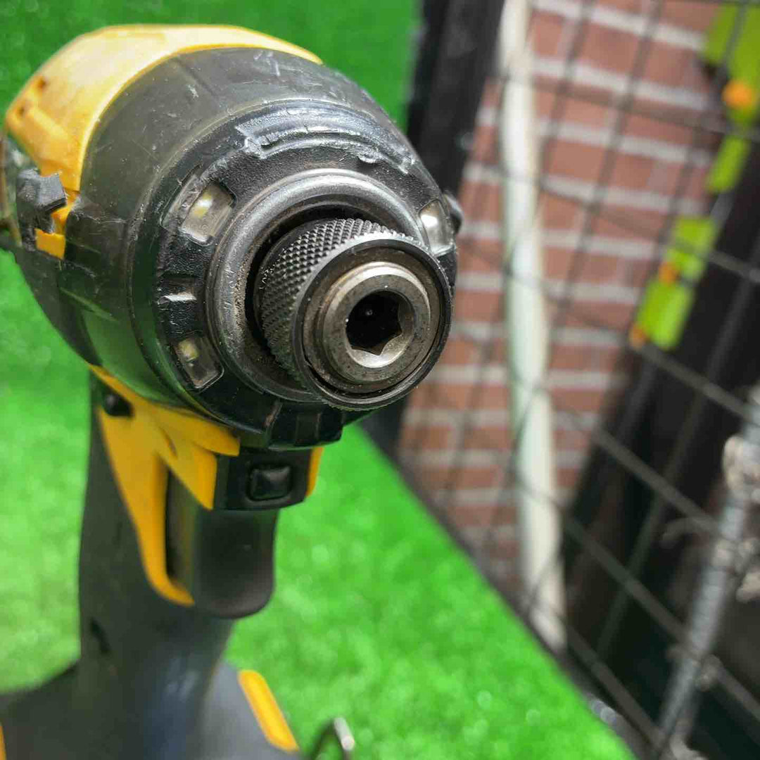 【藤沢店】 【中古品】 マキタ(makita) コードレスインパクトドライバー TD002GDXFY