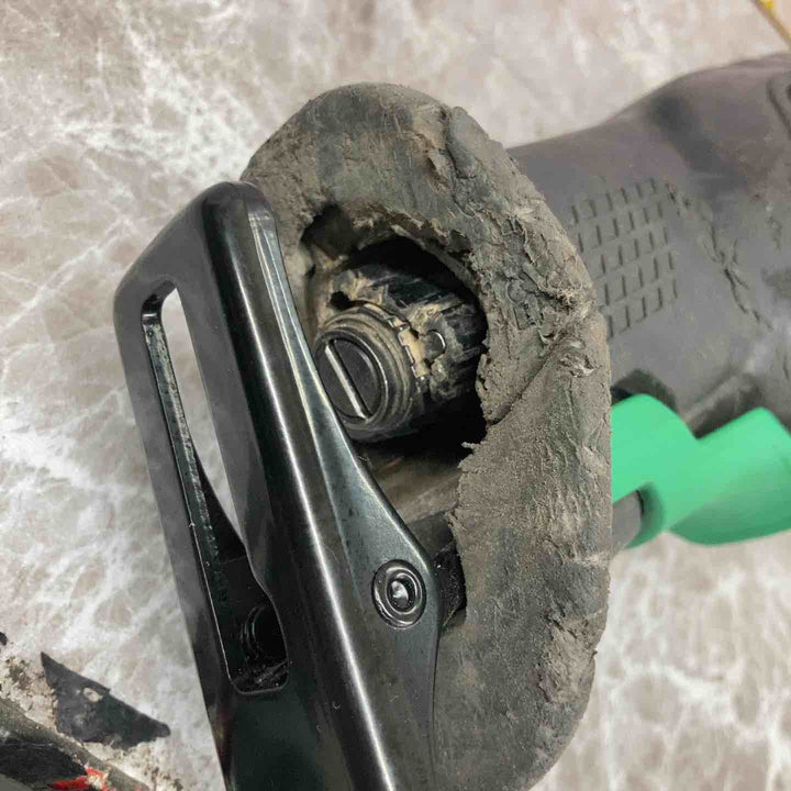 ★ハイコーキ(HIKOKI ※旧:日立工機) コードレスセーバーソー CR36DA(NN)【八潮店】