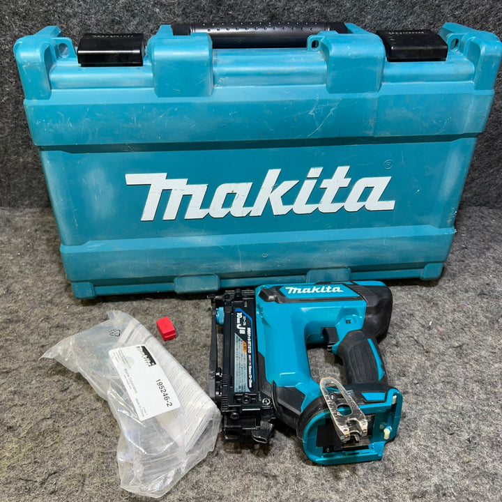 ★マキタ(makita) コードレスタッカー ST121DZK【桶川店】